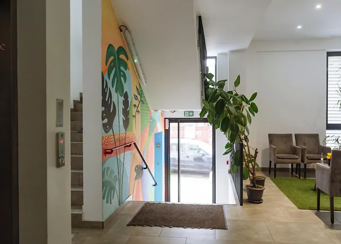 Central 5 Apartment - New Building & Parking
