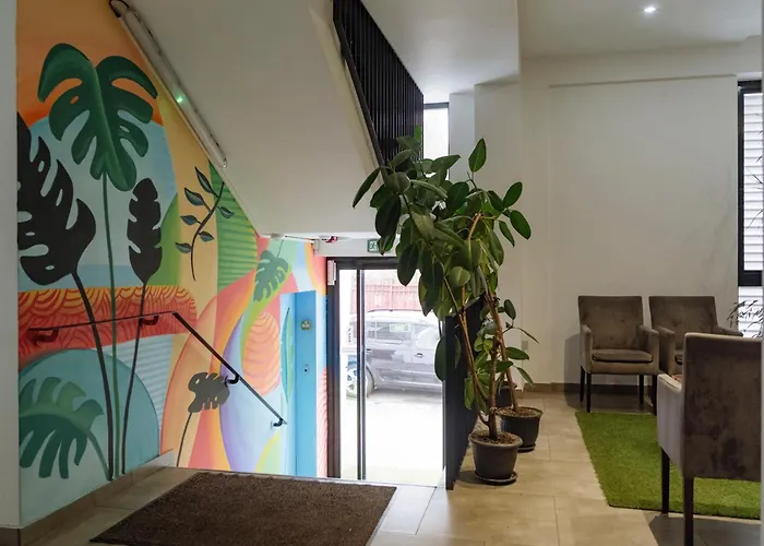 Central 5 Apartment - New Building & Parking